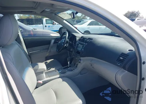 2013 Toyota Highlander Plus/Se from USA, damaged, VIN 5TDZK3EH0DS120000